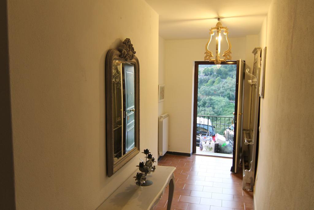 5 Lands Stone Cottage Levanto Habitación foto